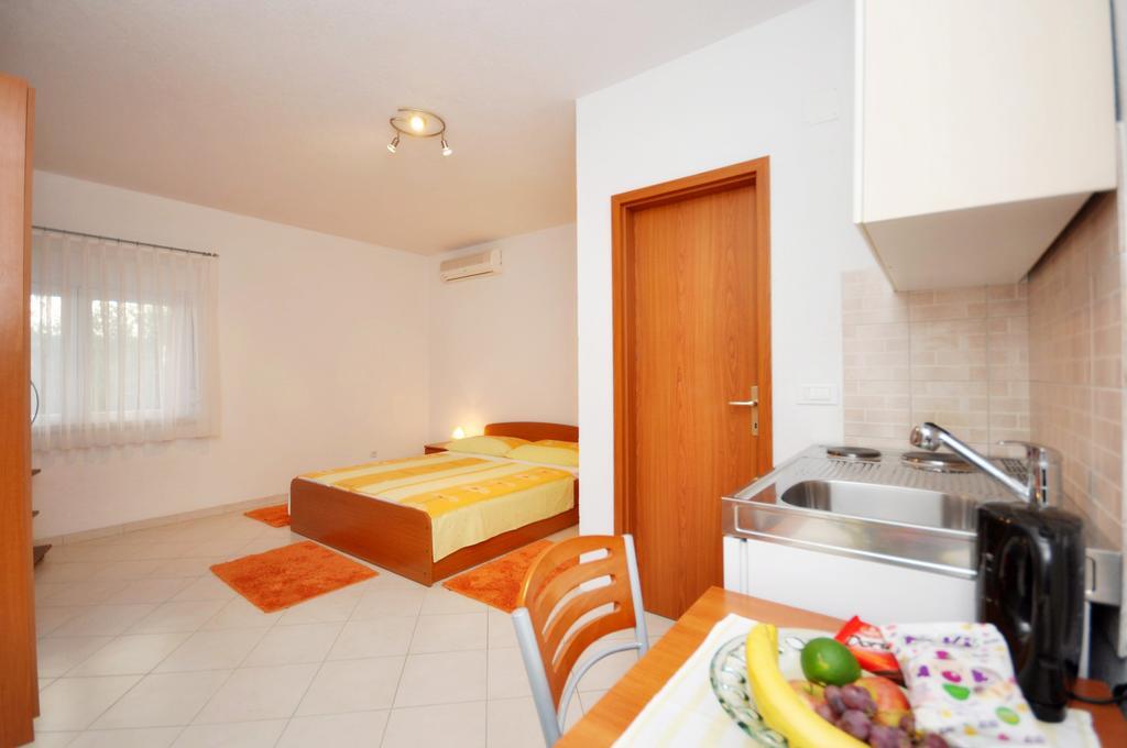 Apartments Ivan Duće Chambre photo